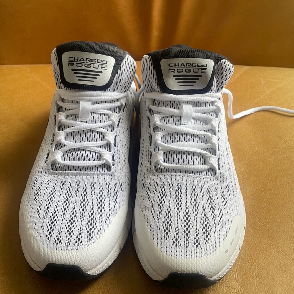 Under Armour charged rogue size 10.5 shoes